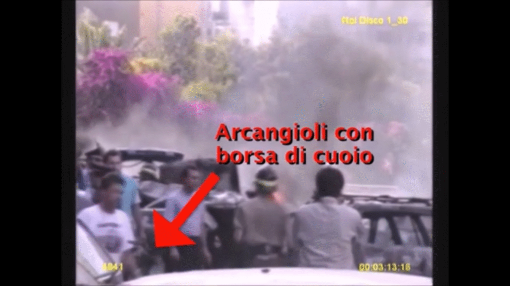 Diversi fotogrammi tratti dal video inchiesta condotta dal movimento Agende Rosse
